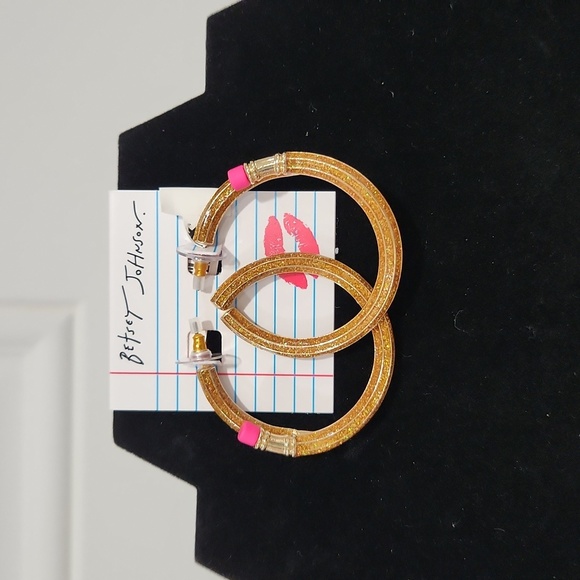 ✏️ 🔹️Betsey Johnson🔹️ Gold Glitter Pencil Statement Earrings ✨️✏️ - Picture 8 of 8